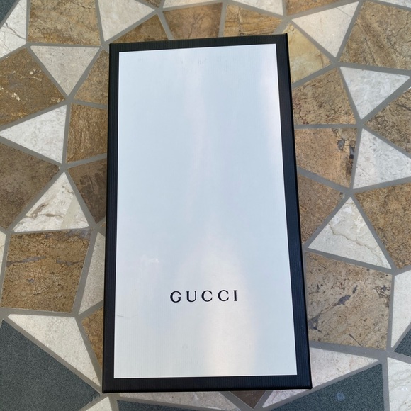 GG Marmont Medium Quilted Zip Wallet, Red - Picture 6 of 7